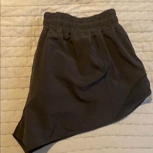 Lululemon Hotty Hot Short 2.5 Size 10